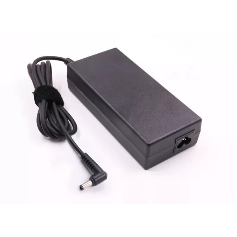 CoreParts MBA2149 napájací zdroj/invertor interiérový 120 W čierna