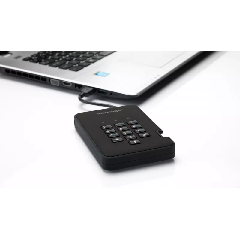 iStorage diskAshur2 256-bit 1 TB USB 3.2 bezpečne šifrovaný SSD disk – čierny IS-DA2-256-SSD-1TB-B