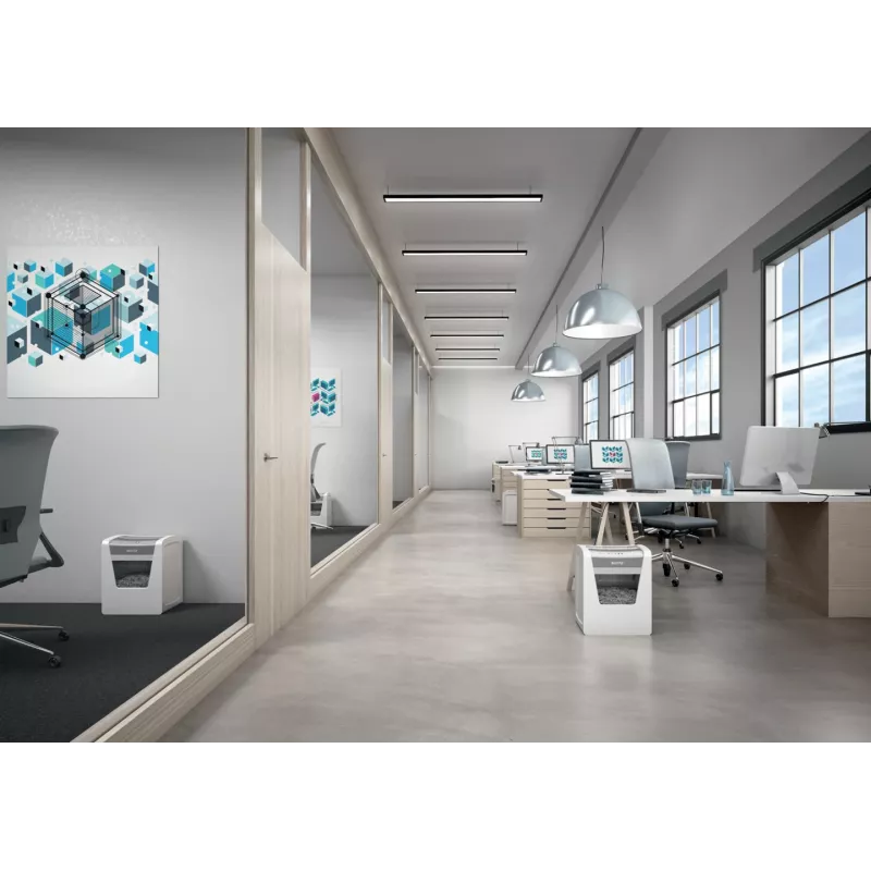 Leitz IQ Office skartovač Security P5, mikrostrih, 22,3 cm, 2 x 15 mm, 23 l, 250 listov, 55 dB
