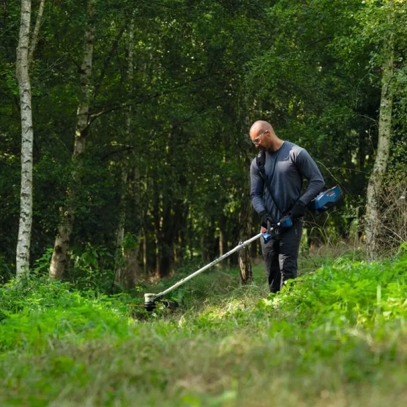 Bosch 0 600 8D0 200 vyžínač/strunová kosačka 40 cm akumulátorová čierna, modrá