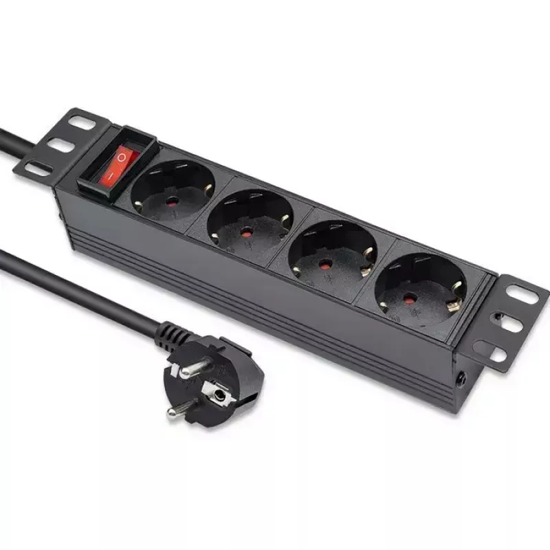 Zásuvkový blok QOLTEC 54603 — 1U rack-montovateľný, 16A vstup, 4× Schutzkontakt zásuvky