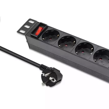Zásuvkový blok QOLTEC 54603 — 1U rack-montovateľný, 16A vstup, 4× Schutzkontakt zásuvky
