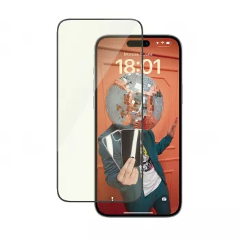 PanzerGlass Eyecare ochranné sklo displeja pre iPhone 15 Plus — Ultra-Wide Fit, nárazuvzdorné, suchá montáž