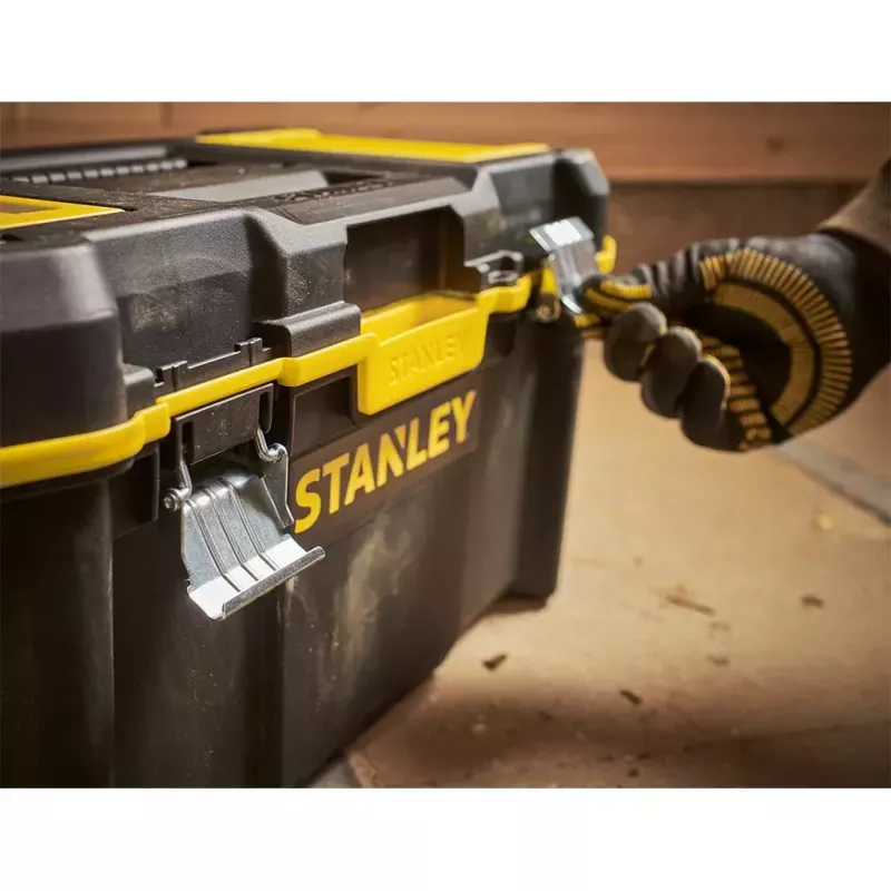 Tvrdý kufrík Stanley STST83397-1 plast 22 kg čierny žltý