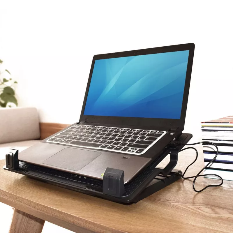 ACT stojan na notebook, s ventilátorom, 5-násobne výškovo nastaviteľný, 2-portový hub