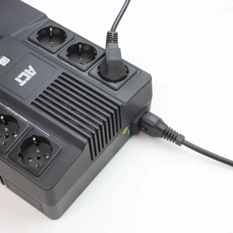 ACT napájací kábel CEE 7/7 konektor samec (zahnutý) - C13 IEC Lock čierny 5 m, EL269S