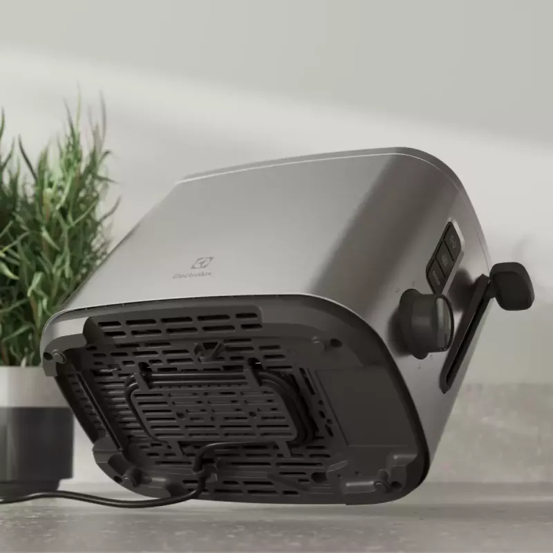 Electrolux Create 5 E5T1-4ST hriankovač, 2 krajce, 800 W, nehrdzavejúca oceľ