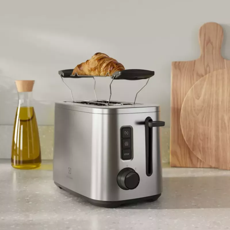 Electrolux Create 5 E5T1-4ST hriankovač, 2 krajce, 800 W, nehrdzavejúca oceľ