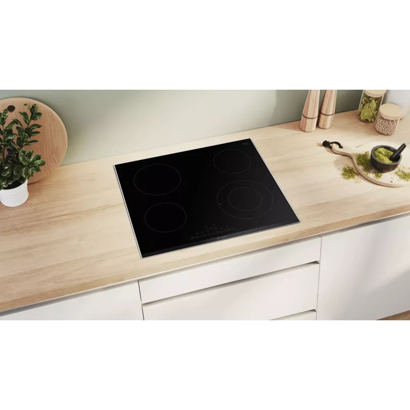 Bosch Serie 6 PKF675FP2E varná doska čierna vstavaná 60 cm keramická varná doska 4 zóny