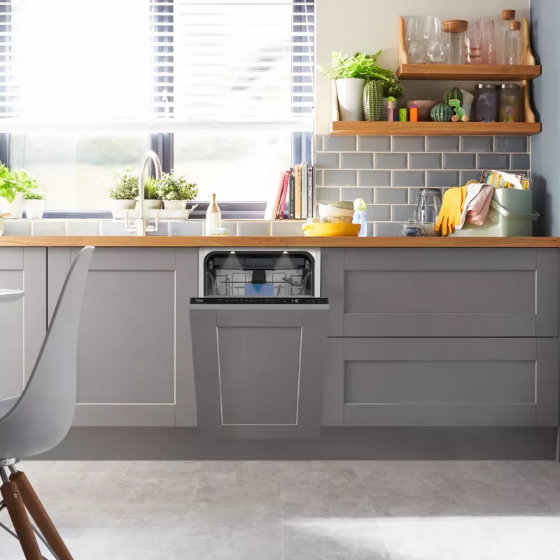 Beko BDIS38040Q vstavaná slim umývačka riadu s AquaIntense®