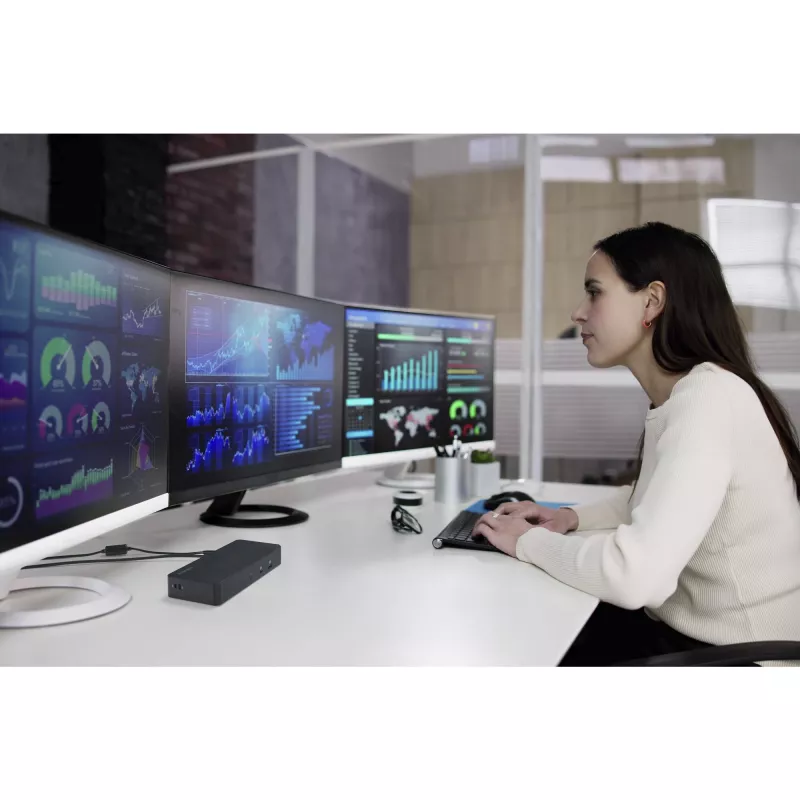 Kensington SD4843P EQ USB-C 10Gbps Triple Video Driverless dokovacia stanica