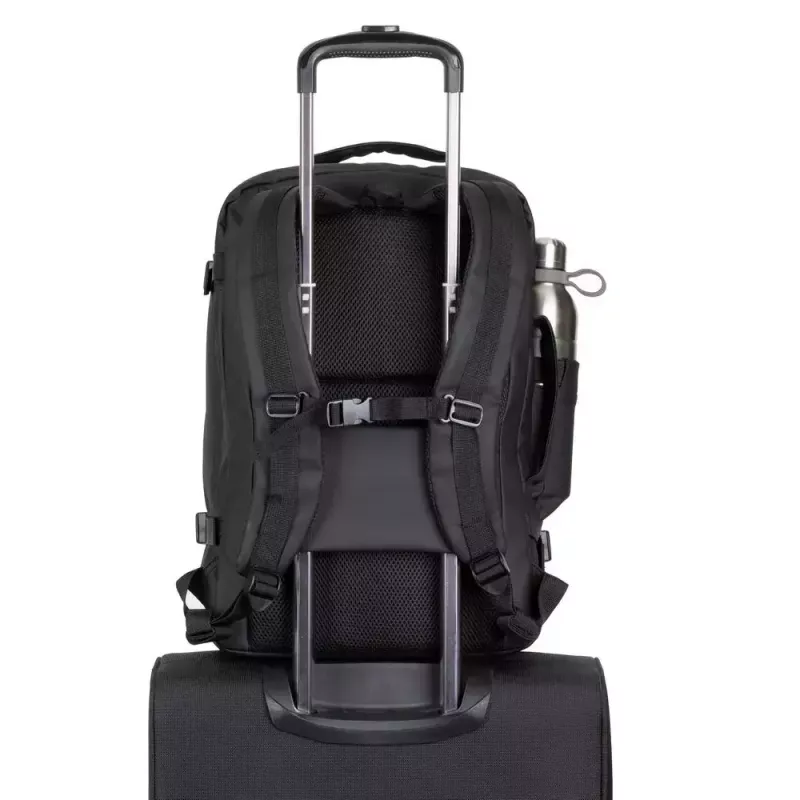 Voľnočasový batoh Rivacase Tegel 8465 čierny polyester EKOLOGICKÝ