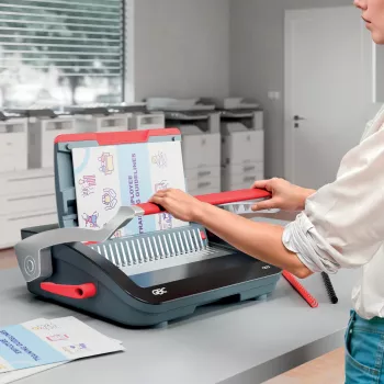 GBC CombBind® CB25 ručná viazacia stroj, hrebeňová viazacia stroj, ručná, 390 listov, čierna, červená