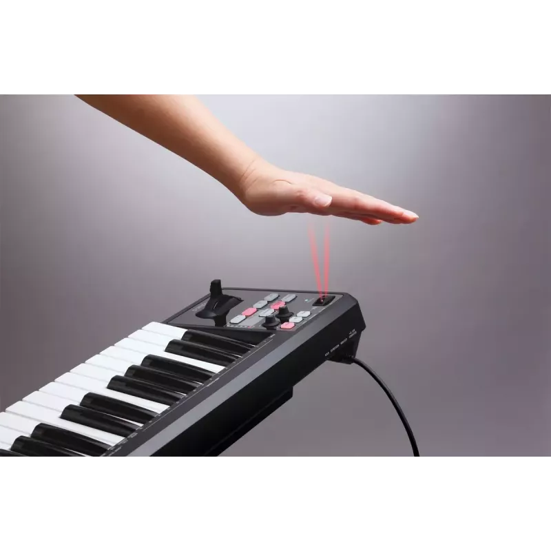 MIDI klávesnica Roland A-49 49 klávesov USB čierna biela