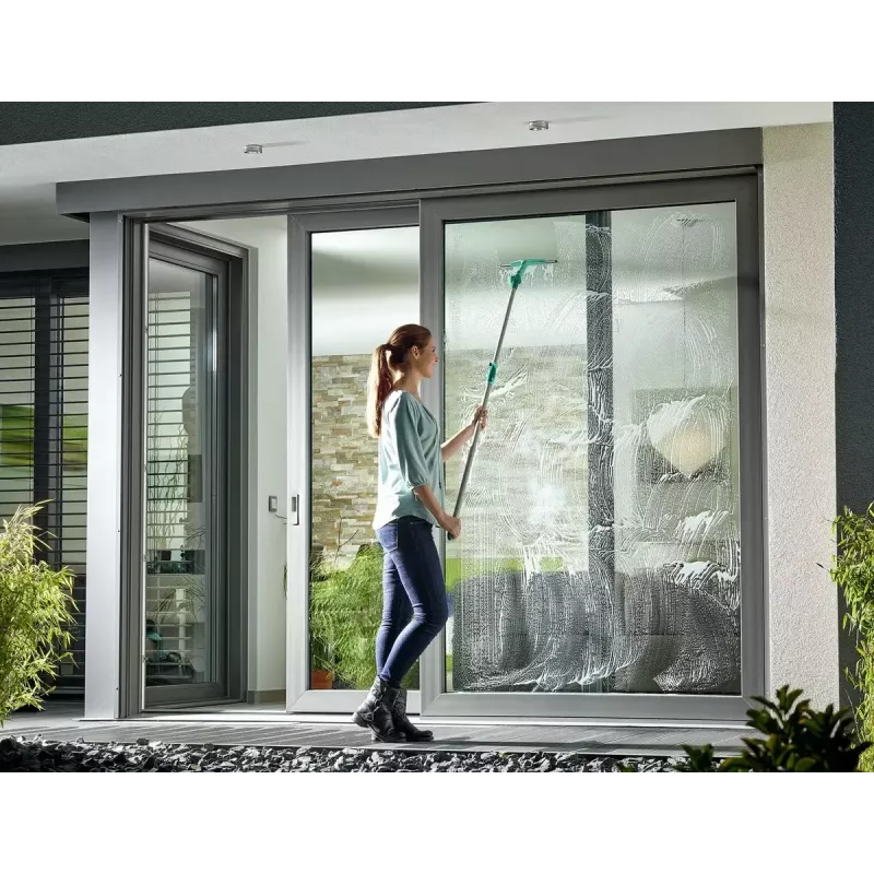 Stierka na okná Leifheit Window Slider M 28 cm, model 51425