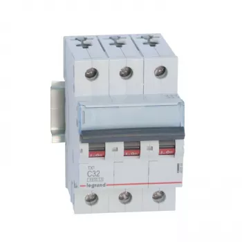 Legrand TX3 miniatúrny istič typ C 3