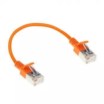 ACT oranžový 0,5 metra LSZH U/FTP CAT6A slimline patch kábel pre dátové centrum s ochranou zaťahovacej poistky a RJ45 konektormi