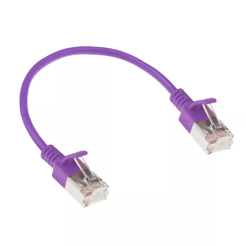 ACT fialový 0,5 metra LSZH U/FTP CAT6A Datacenter Slimline patch kábel s ochranou západky a RJ45 konektormi