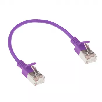 ACT fialový 0,15 m LSZH U/FTP CAT6A Slimline patch kábel pre dátové centrum s RJ45 konektormi a ochranným návlekom proti zlomeniu