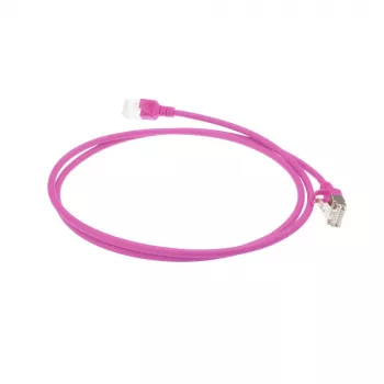 ACT ružový 1,5 m LSZH U/FTP CAT6A Datacenter Slimline patch kábel snagless s RJ45 konektormi