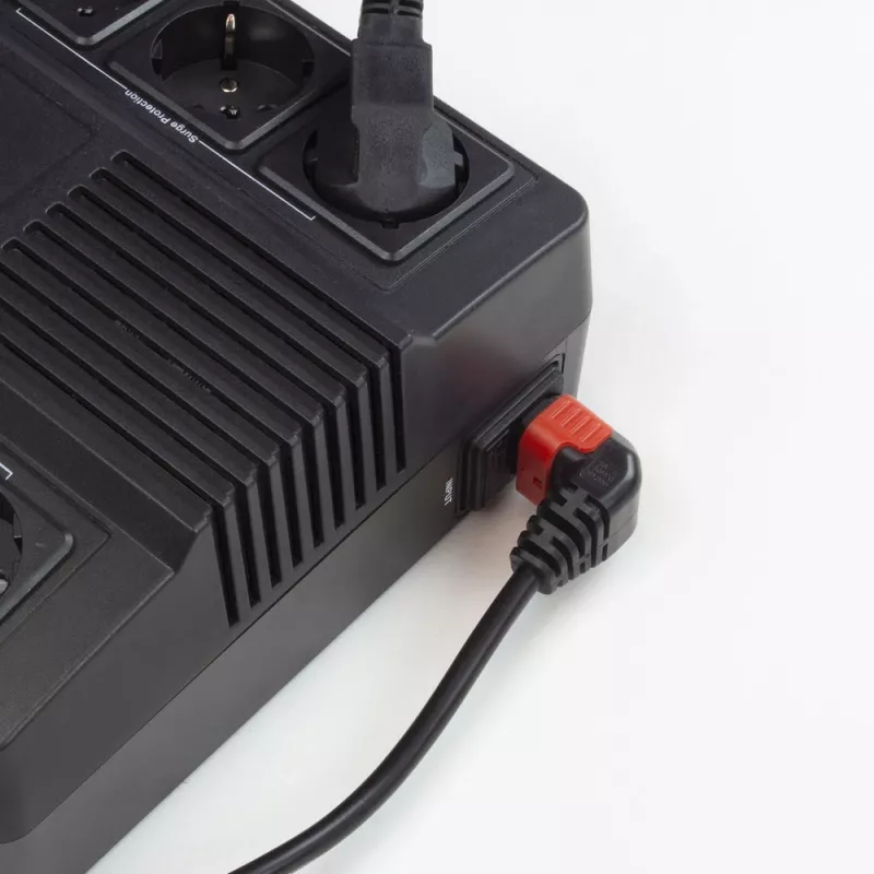 ACT napájací kábel C14 – C13 IEC Lock (zahnutý) čierny 3 m, PC2052