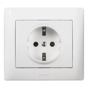 Zásuvka Legrand Galea Ultra – model 771063, biela