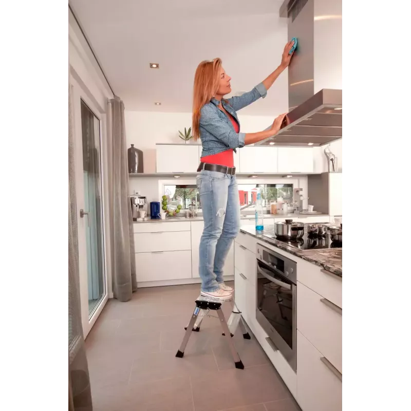 Schodík Krause 130037 hliník čierna