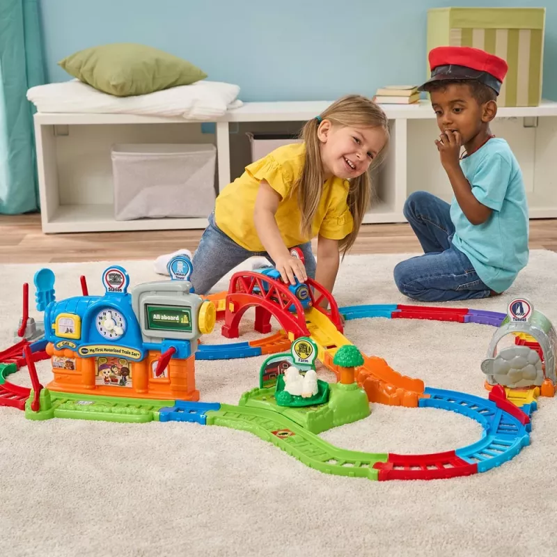 Hracia sada VTech Tut Tut Baby Speedster - Bunte Station, interaktívne zvuky a hudba