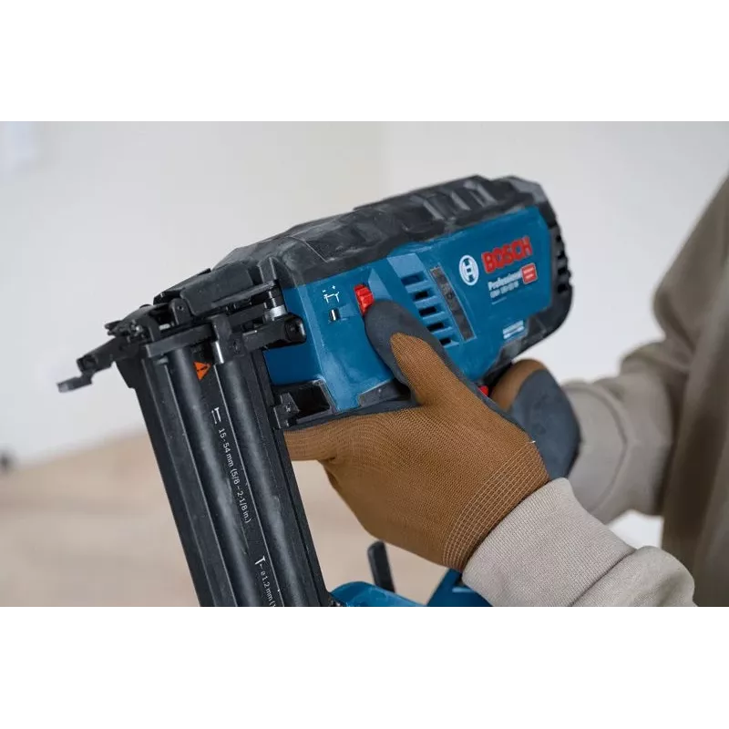Bosch GNH 18V-50 M Professional sponkovačka akumulátorová