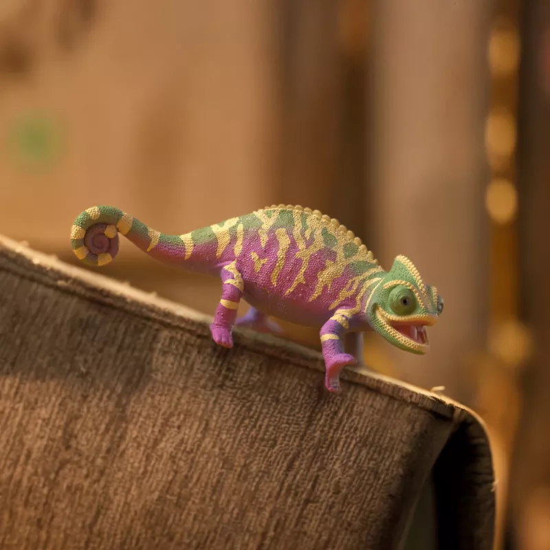 schleich Caspar chameleón v dúhových farbách, 3 roky, viacfarebný, plast