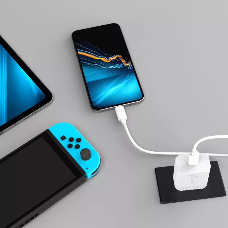 Nástenná nabíjačka j5create JUP1420 20W PD USB-C Indoor AC 100-240V