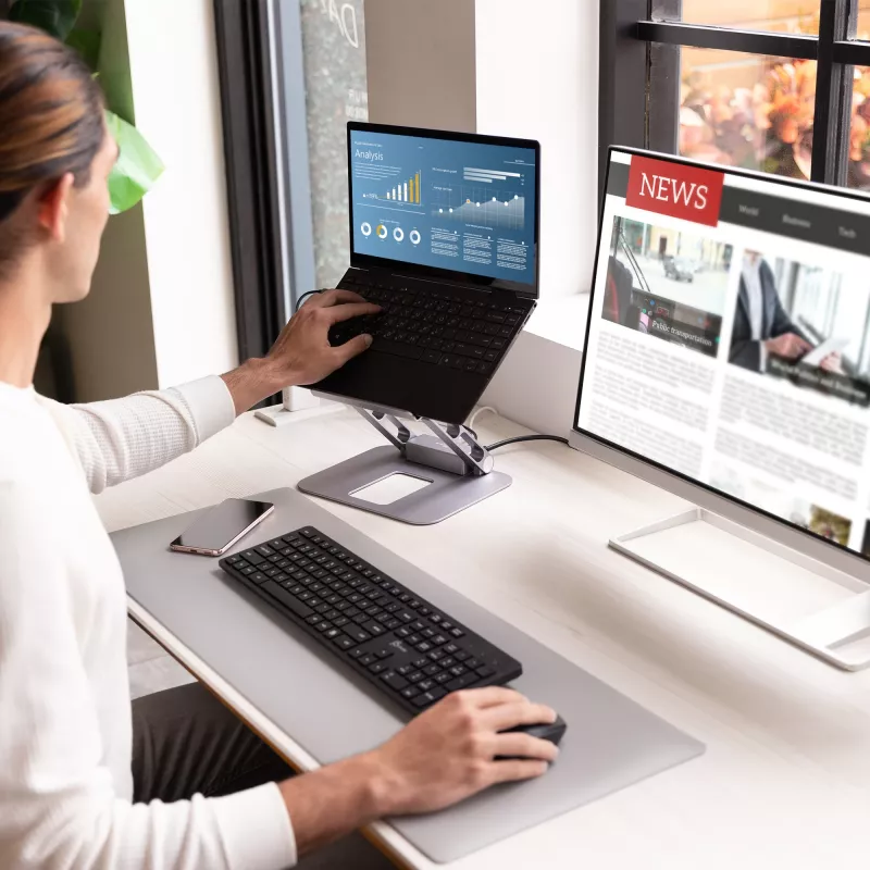 j5create JTS327 Multi-Angle 4K Docking Stand, stojan na laptop, sivý, hliník, 40,6 cm (16