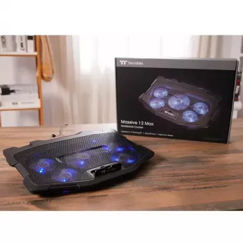 Chladiaci podložka pod notebook Thermaltake Massive 12 Max 43,2 cm 5 ventilátorov čierna