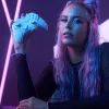 Gamepad VICTRIX 052-002-WH drôtový & bezdrôtový RF/USB, USB-C, 2000mAh, PC/PS4/PS5, fialová/biela