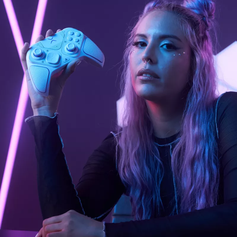 Gamepad VICTRIX 052-002-WH drôtový & bezdrôtový RF/USB, USB-C, 2000mAh, PC/PS4/PS5, fialová/biela