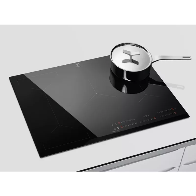 Electrolux EIV835 čierna vstavaná 80 cm indukčná varná doska so zónami 5 zón