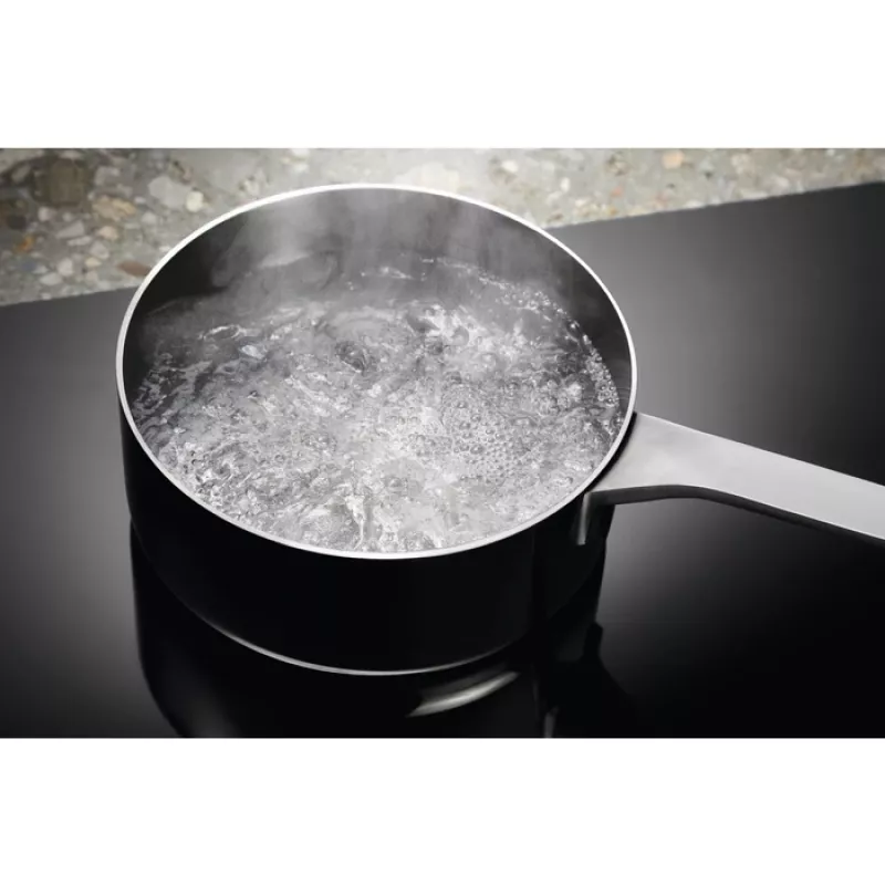 Electrolux EIV835 čierna vstavaná 80 cm indukčná varná doska so zónami 5 zón