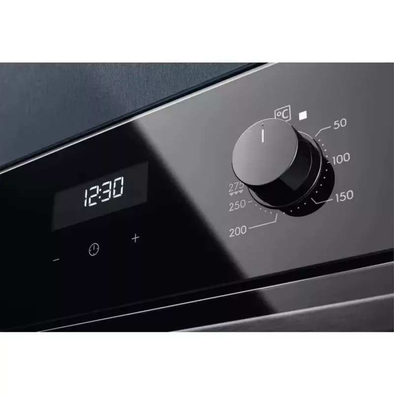 Vstavaná rúra Electrolux EOE5C71Z elektrická
