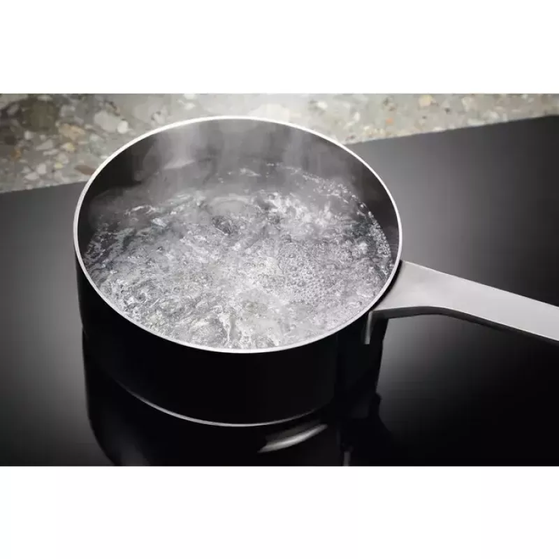 Electrolux LIL61424C čierna vstavaná 60 cm zónová indukčná varná doska 4 zóny