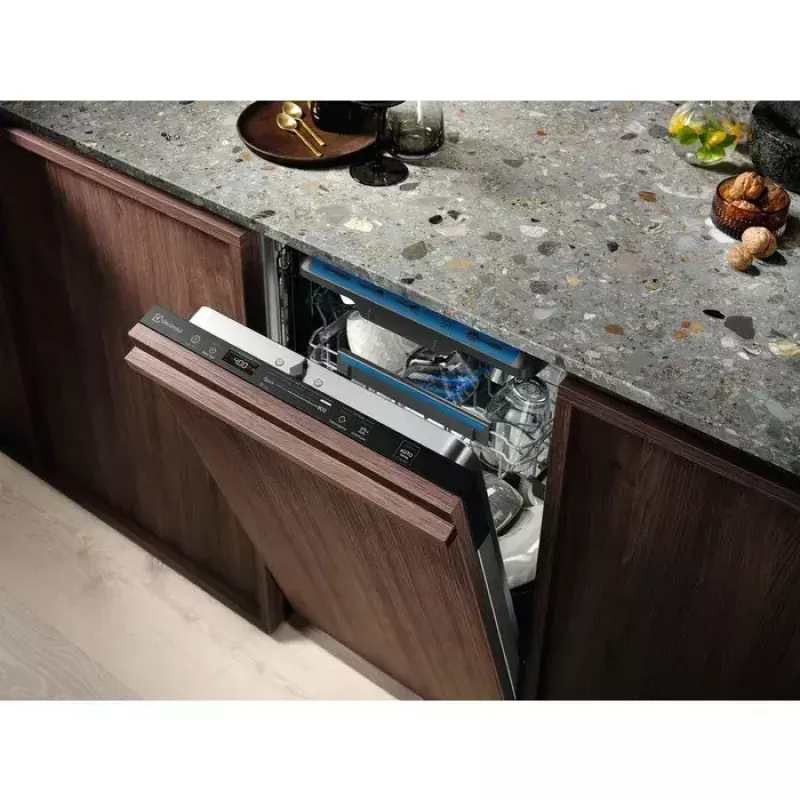 Vstavaná umývačka riadu Electrolux EEA43211L — slim 45 cm, 13 súprav, 47 dB, AirDry