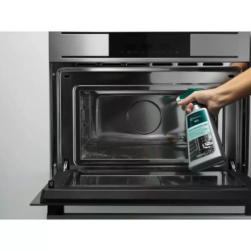Odstraňovač tuku na rúru/varnú dosku Electrolux M3OCS301 – 500 ml rozprašovač, sivý