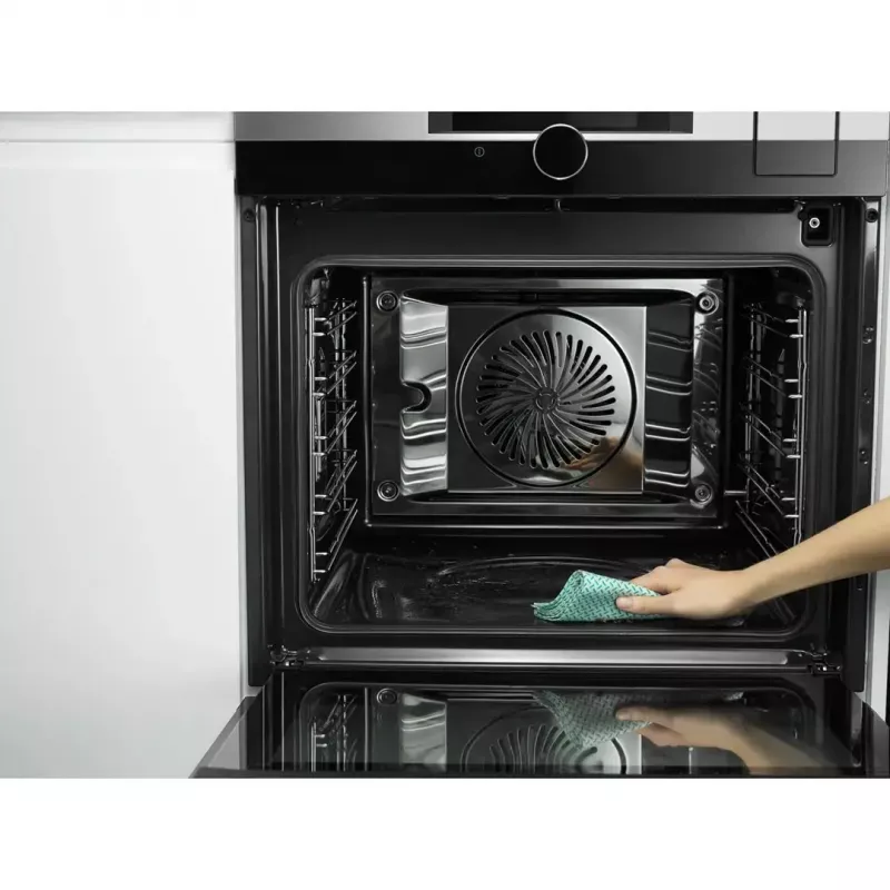 Odstraňovač tuku na rúru/varnú dosku Electrolux M3OCS301 – 500 ml rozprašovač, sivý