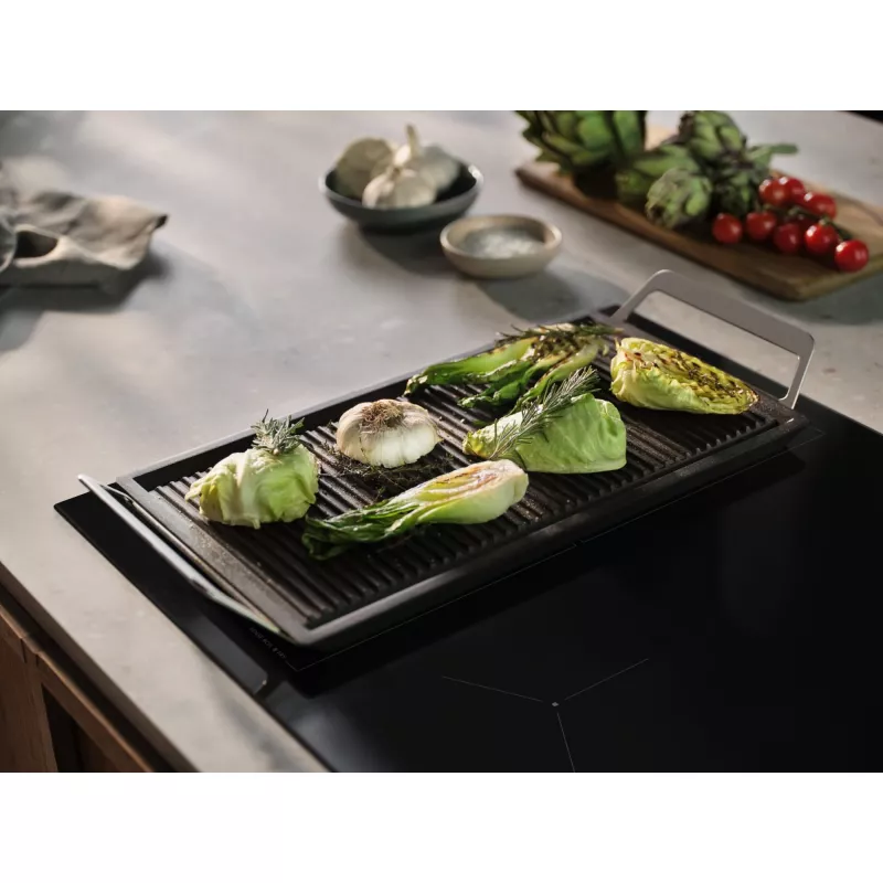 Electrolux EIV634 čierna vstavaná 60 cm zónová indukčná varná doska 4 zónová