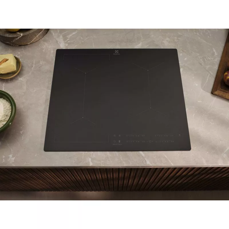 Electrolux Séria 600 EIV63443CT čierna vstavaná 60 cm zónová indukčná varná doska 4 zónová