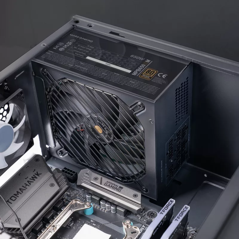 Mars Gaming MPB650SIM napájací zdroj 650 W 24-pin ATX ATX čierny