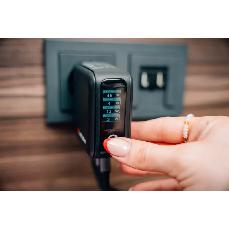 Verbatim Mini GaN nabíjačka 140W s displejom, interiérová, AC, 28 V, čierna