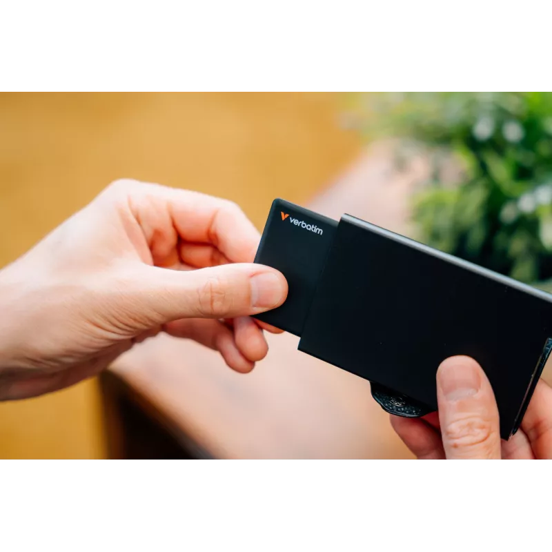 Verbatim My Finder Card Bluetooth lokátor predmetov 1 ks čierna, osobný, lokátor, čierna, odolný proti prachu, vodotesný, IP66, 1440 h