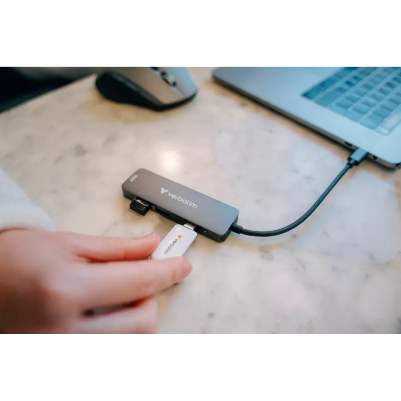 Verbatim USB-C Essentials multiport hub 4 porty: HDMI, USB-C PD, USB-A 3.2 Gen 1, USB-A