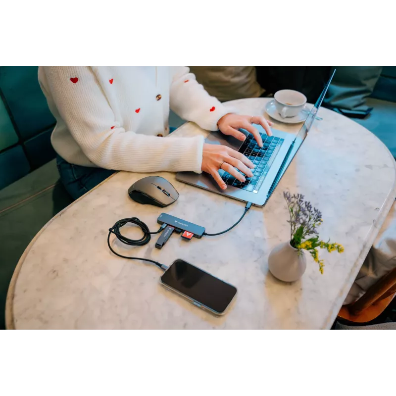 Verbatim USB-C Essentials multiport hub 6 portov: HDMI, USB-C PD, USB-A 3.2 Gen 1, USB-A, SD & microSD