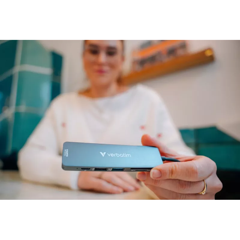 Verbatim USB-C Essentials multiport hub 6 portov: HDMI, USB-C PD, USB-A 3.2 Gen 1, USB-A, SD & microSD